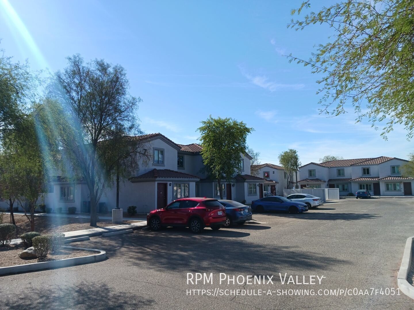 3 Bed/2 Bath Townhome *NO* Carpet End Unit *ALL* Appliances! property image