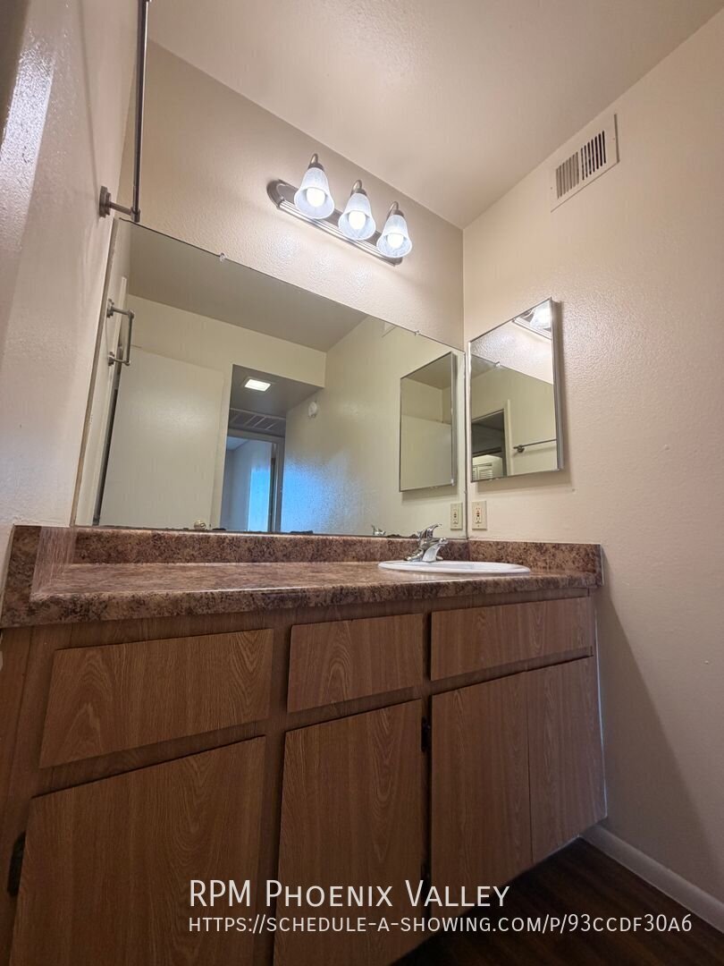 1 Bedroom 1 Bathroom 500 sq.ft. Near Tempe Marketplace and Light Rail property image