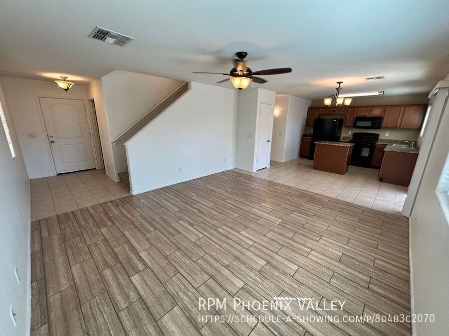 Spacious 3-Bedroom Home with Loft property image