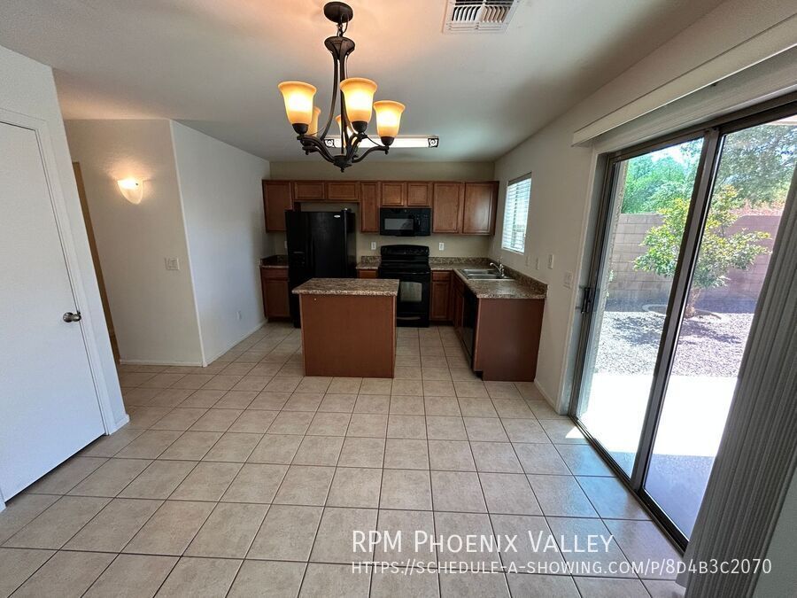 Spacious 3-Bedroom Home with Loft property image