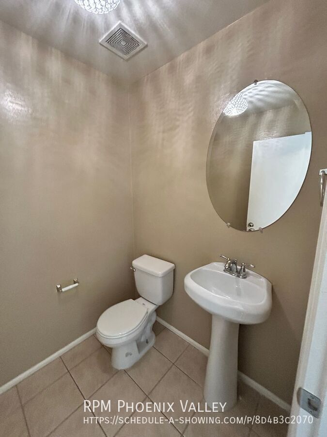 Spacious 3-Bedroom Home with Loft property image