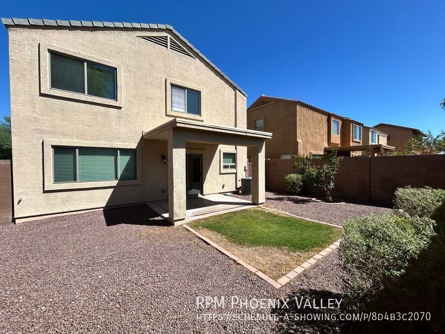 Spacious 3-Bedroom Home with Loft property image