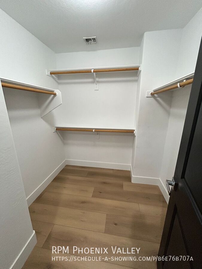 ✨ Absolutely Stunning Gated Condo ✨ property image