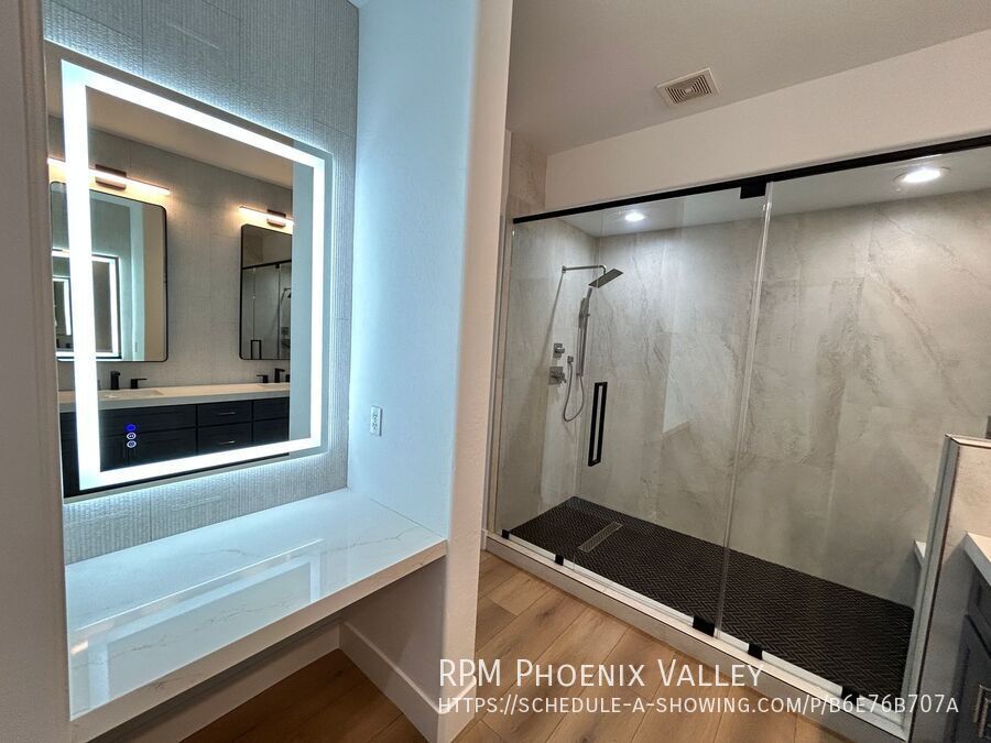 ✨ Absolutely Stunning Gated Condo ✨ property image