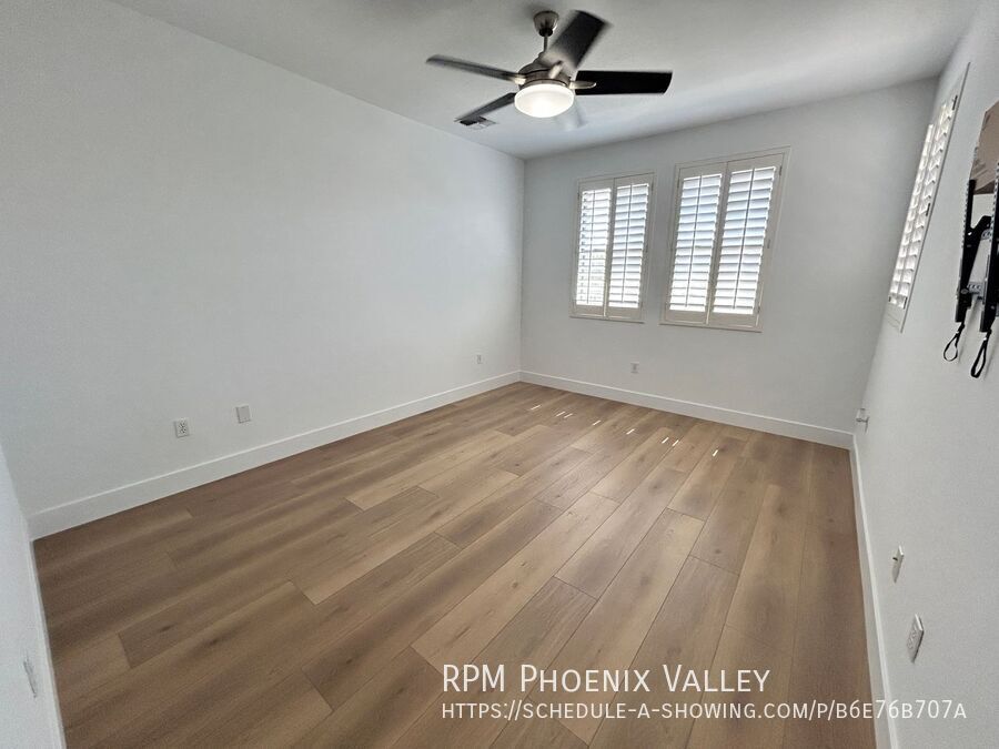 ✨ Absolutely Stunning Gated Condo ✨ property image