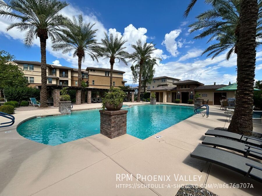 ✨ Absolutely Stunning Gated Condo ✨ property image